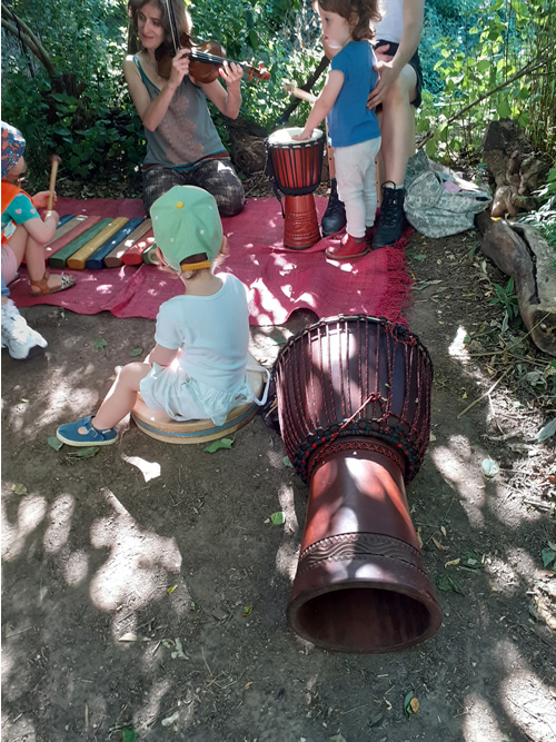 Les enfants au jardin