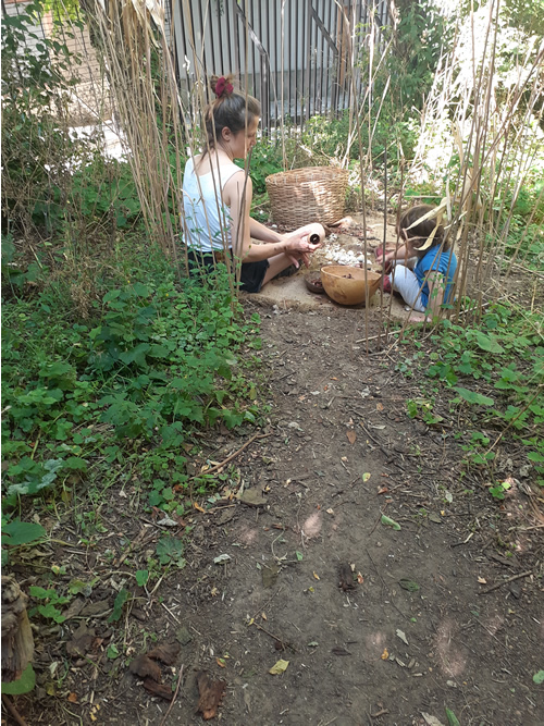 Les enfants au jardin