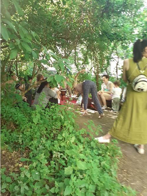 Les enfants au jardin