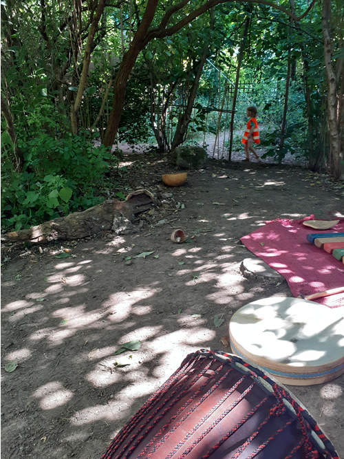 Les enfants au jardin